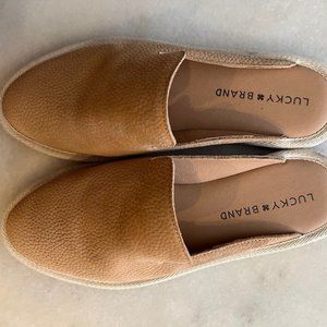 Super soft Lucky Brand Leather slide-on mules, flat, size 6, worn once